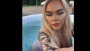 Gringa senos grandes