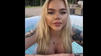 Gringa senos grandes