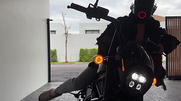 The courier fucked her hard rough and without limits