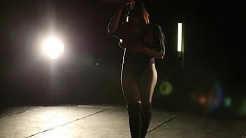 A hot girl's twerking dancing waiting for a sexy man don't miss