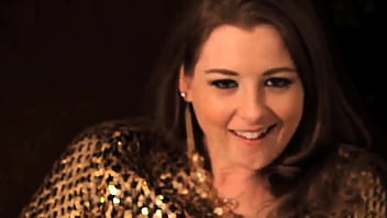 Blonde stunner sunny lane’s intense solo dildo session