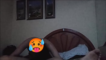 Hago el amor con uno de mis suscriptores que era chibolo y duro mas de 50 minutos y me dejo bien cachada