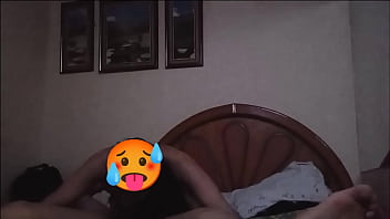 Hago el amor con uno de mis suscriptores que era chibolo y duro mas de 50 minutos y me dejo bien cachada