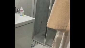 Story public family holiday saison 2 spécial ski ep2 6 "le demi frere" sous la