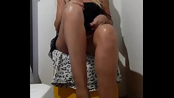 Blondevilsexywoman feet sexy