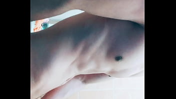 Jovencito masturbándose