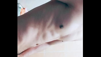 Jovencito masturbándose