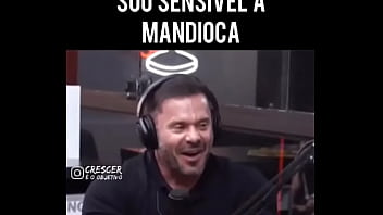 Ele Admitiu Que Gosta Disso thumbnail