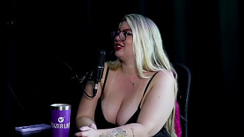 Fez ensaios com amarrações chorou até a bunda sangrar fez suruba com 5 fugiu de alguns paus e gosta de podolatria alice monteiro sheer red