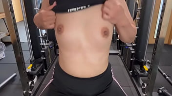 ジムで沢山汗を流した後にデンマでオナニーしたら気持ちよすすぎて声でちゃいました…