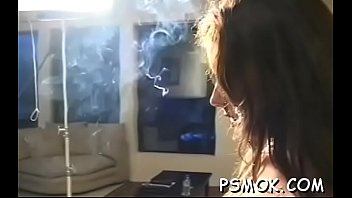 Provocative bitch smokin'