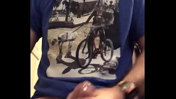 I love to masterbate