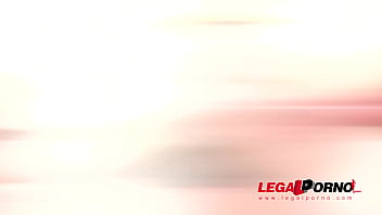 Bella angel is a piss drinking slut sz2437