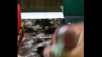 Derramando muito leite