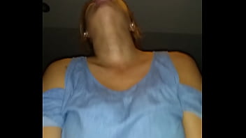 A la esposa de mi jefe le encanta mi vergota