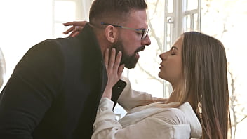 Brunette beauty miami solves robbery with a steamy dp threesome gp3285