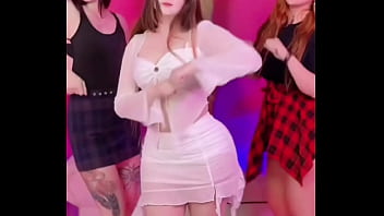 Puedes elegir solo a una bash girls comenta ⬇️ #bashgirls sanchanclau paoreyes2207 cheezecnz lan