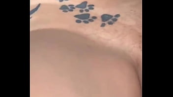 Fodendo com meu pinto de borracha minha amiga