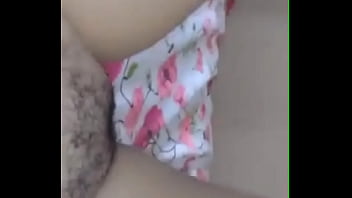 A peludinha fez ele perder o controle e jorrar sem parar