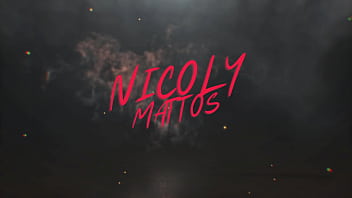 Nessa páscoa ele não aguentou o fogo das duas bucetinhas peludas