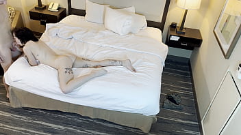 Hot tatted woman sucking dick