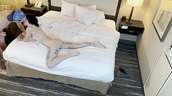 Hot tatted woman sucking dick