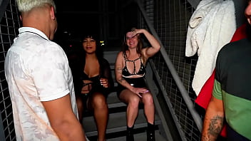 Free 3 slutty milfs and 2 big cocks join in an animated orgy