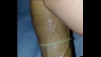 Otro de mi mujer con su dildo