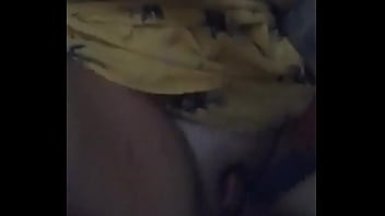 Showing my boobs n pussy