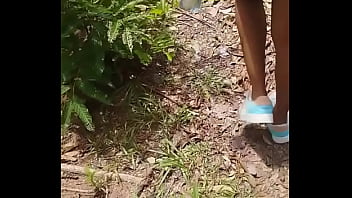 Deixei ele gozar dentro em público por dinheiro