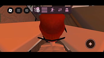 Me follo a una robloxiana