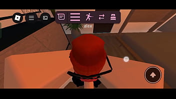 Me follo a una robloxiana