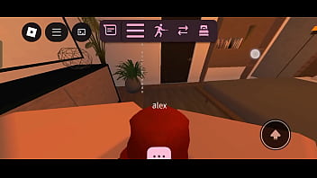 Me follo a una robloxiana