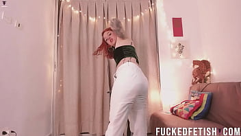 Redhead pee white pants