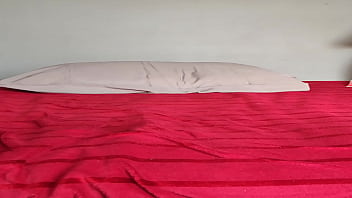 Having Alot Of Solo Fun In Bed thumbnail