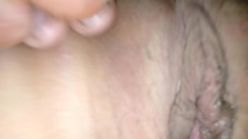 เม็ดแตดที่สวยงานแหกหีเย็ดด้วยตวยที่ใหญ่และยาว