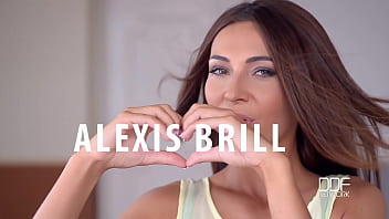 Hungarian cutie shares pink pussy gape morning masturbation