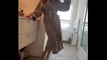 Lacy lennon gets horny while bathing Lacy lennon gets horny while bathing