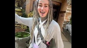 Do you like how this temple looks wow thailand has so much to offer the amazing temples are truly a sight to beh