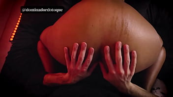 Pov pega a visão da raba da casada gostosa já pensou você fazendo massagem nessa rabuda