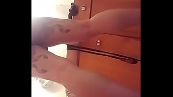 Shaking my ass for my man