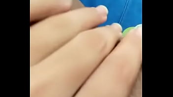 Eu adriana gomes dos santos mostrando minha xoxota