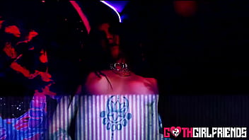 Seductive hottie raven lane satisfies horny mens wild fantasy