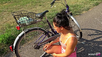 Skinny german latina teen christy ley with brown skin give a risky outdoor fuck with stranger for his help