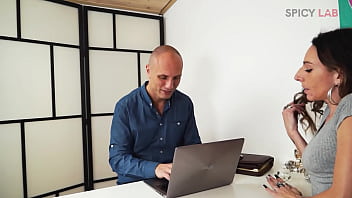 I Wanna Fuck An Engineer With Lusty Gemma Bones Who Wants Her Ass Destroyed thumbnail