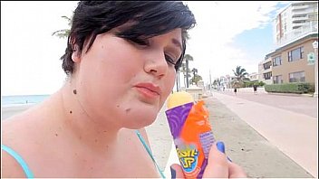 Busty bbw serentiy sinn sucks cream and cock on beach