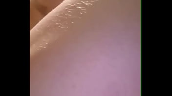 Dutch vixen quaroes’ wet body and dildo drive her to a huge climax