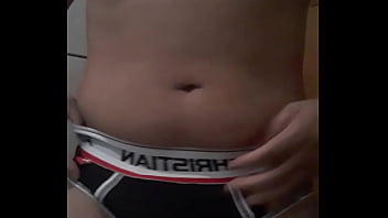 Me Exibindo Para Os Machos thumbnail