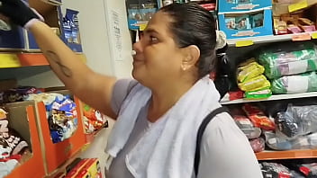 Tuve sexo con mi ex novio porque mi marido cornudo no sabe como cogerme pero mi amigo me coge delicioso casi me pilla el cornudo con mi amigo