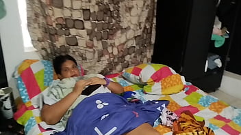 Tuve sexo con mi ex novio porque mi marido cornudo no sabe como cogerme pero mi amigo me coge delicioso casi me pilla el cornudo con mi amigo